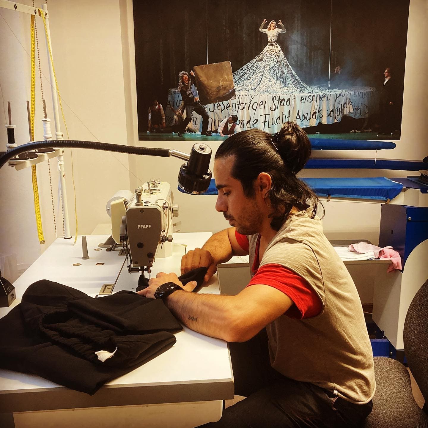 Avdu-Tailor im Atelier